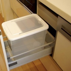 値下げ8／24まで　10キロ　米びつ　米ケースの画像