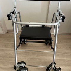 歩行器　介護の画像
