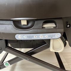コンビ　ハイローチェア
の画像