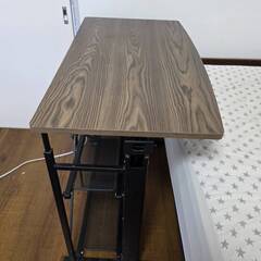 昇降式テーブルの画像