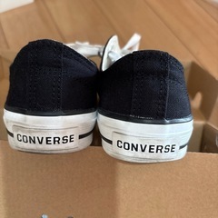 converseスニーカーの画像