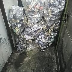 大量のアルミ缶無料です。の画像