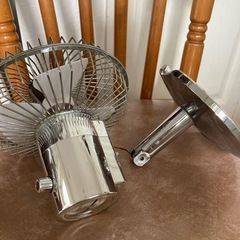 ジャンク　卓上扇風機
の画像