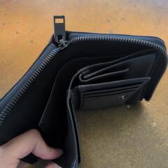 DIESEL（ディーゼル）二つ折り財布　ブラック　美品の画像