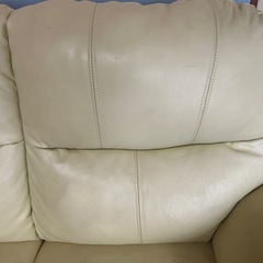 2人用ソファベージュ　フカフカですの画像
