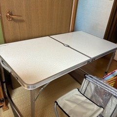 MERMONT　アウトドア　持ち運びテーブルセット4人用（椅子付）の画像