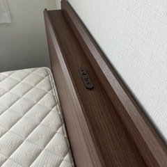 ニトリ　セミダブルベッド　マットレス付きの画像