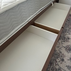 ニトリ　セミダブルベッド　マットレス付きの画像