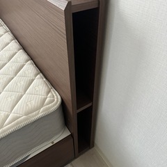 ニトリ　セミダブルベッド　マットレス付きの画像