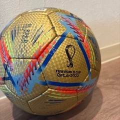 【美品】サッカーボール 5号球 アディダス ワールドカップの画像