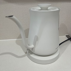 バルミューダ　電気ケトル　ホワイト　BALMUDA The Pot　の画像