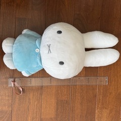 ミッフィ　ぬいぐるみ　50cmくらいの画像