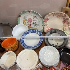 お皿　グラス　コーヒーカップ　丼　ダイソー　割り箸　
スプーン　 の画像