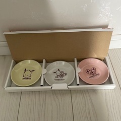 キャラクター小皿　３枚セットの画像