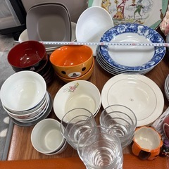 お皿　グラス　コーヒーカップ　丼　ダイソー　割り箸　
スプーン　 の画像