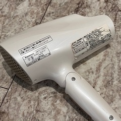 【取引中】Panasonic ナノケア ドライヤー ホワイト の画像