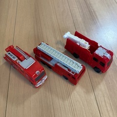 トミカ　車　はたらく　ミニカー　
くるまの画像