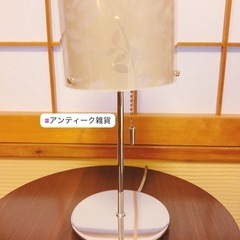 インターフォルム☆テーブルランプ テーブルライト 間接照明 ボタニカル 北欧 草花 蝶 金属モチーフ インテリア 照明 デスクライトの画像