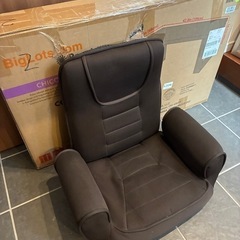 コーヒーテーブル(新品)と座椅子セットの画像