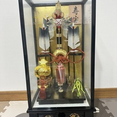 美品✨【端午の節句 飾りセット】豪華 兜飾り ＆ 弓太刀飾り ケース入りの画像