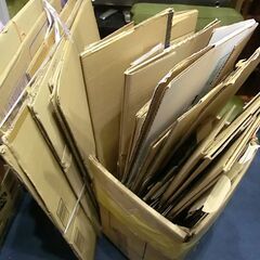 段ボール箱 大中小　無料の画像