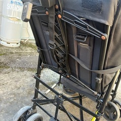 双子　ツイン　ベビーカーの画像
