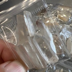 【5袋セット】天然クリスタル クォーツ 原石ミニパック 5袋セット天然石コレクション　手芸　インテリア　工作素材　ハンドメイドの画像