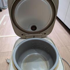 炊飯器の画像