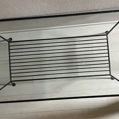 ガラスローテーブルの画像