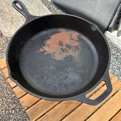 ロッジ　スキレット　キャンプ　バーベキューの画像
