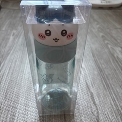 ハチワレデザインのかわいい500ml水筒の画像
