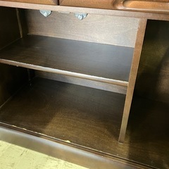 2508-429  食器棚 上下分割 キズ 汚れありの画像