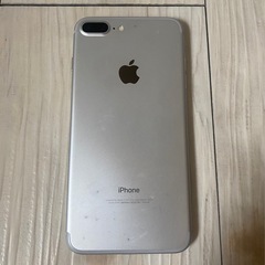 【最終値下げ‼️】【iPhone7plus📱】アクティベーションロックなし・simロックなし・カメラ割れ　の画像