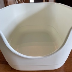 猫の大きめトイレの画像