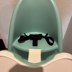 ベビービョルン ハイチェア　抜け出し防止チェア　立ち上がり防止チェア　ハーネス(ベルト)付きの画像
