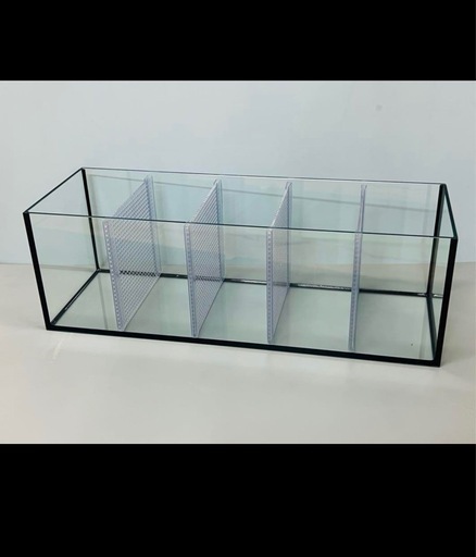 仕切り水槽　美品、中古品　2個セット