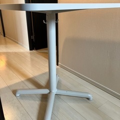 IKEA ダイニングテーブル
の画像