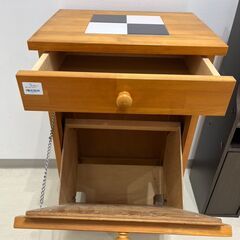 ジモティー割引🏷️【ジャングルジャングル岸和田和泉インター店】木製 ダストボックス 和泉市 堺市 岸和田市 泉大津市 高石市 泉北郡熊取町の画像