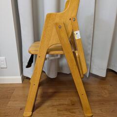 木製ベビーチェアの画像