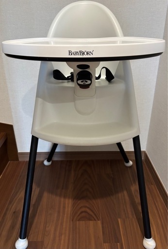 美品　ベビービョルン ハイチェア　抜け出せない椅子 BABYBJORN ベビービョルンハイチェア抜け出せない安心な椅子
