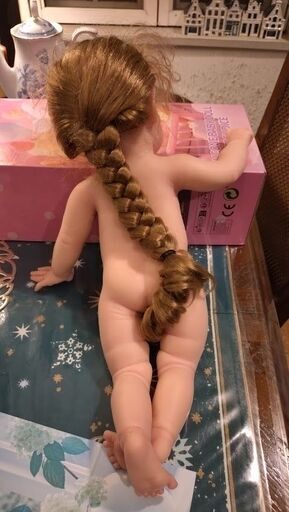 入手困難! 高品質フルシリコン★プルップルな女の子★おまけ衣装付★リボーンドール★性別あり★入浴可★新品9点セット★幼女 赤ちゃん プニプニ ケアモデル