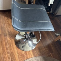 カウンターチェアの画像