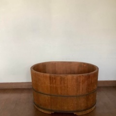 古い桶の画像