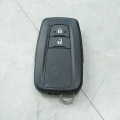 【ローン審査通過率95％！ローンお任せください！】トヨタ C-HR 　Ｇの画像