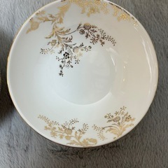 【新品未使用】WEDGWOOD ヴェラ•ウォンヴェラレース プラチナ・ゴールドの画像