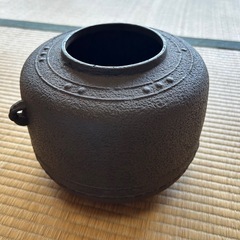 壺 骨董品の画像