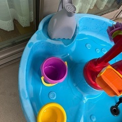 コストコ　ウォーターテーブル　水遊び　プールの画像