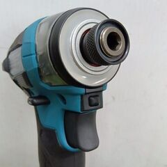 【バッテリーのみ数回使用】マキタ TD173DRGX 充電式インパクトドライバー【野田愛宕店】【店頭取引限定】【中古美品】管理番号：ITDB8NZ6UW2Sの画像