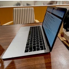 バッテリー交換済み　MacBook Air 13 2019 16GB/128GBの画像