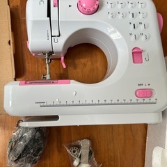 〔受け渡しの方決まりました〕未使用ミシンの画像